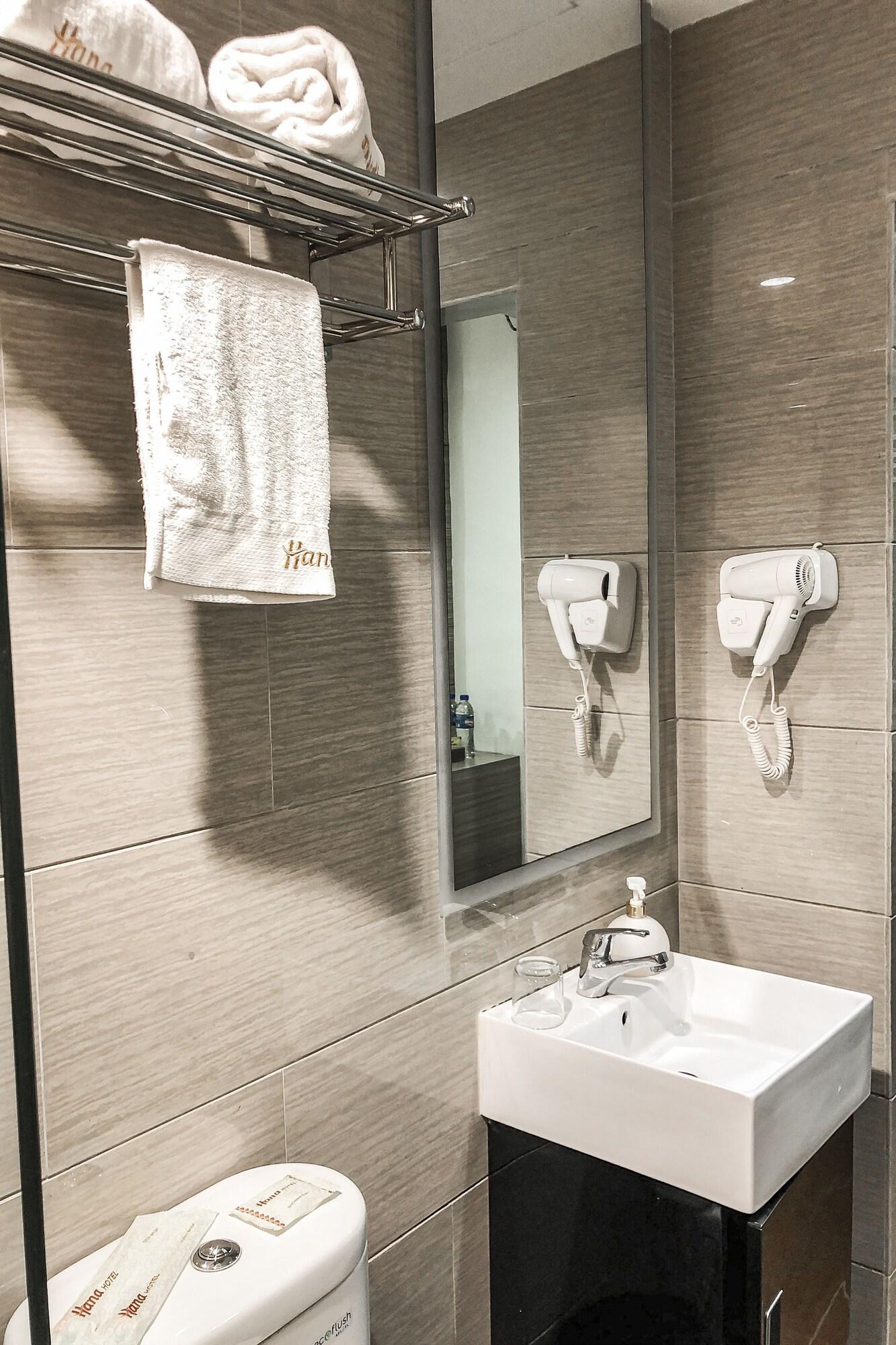 Hana Hotel Batam Екстер'єр фото