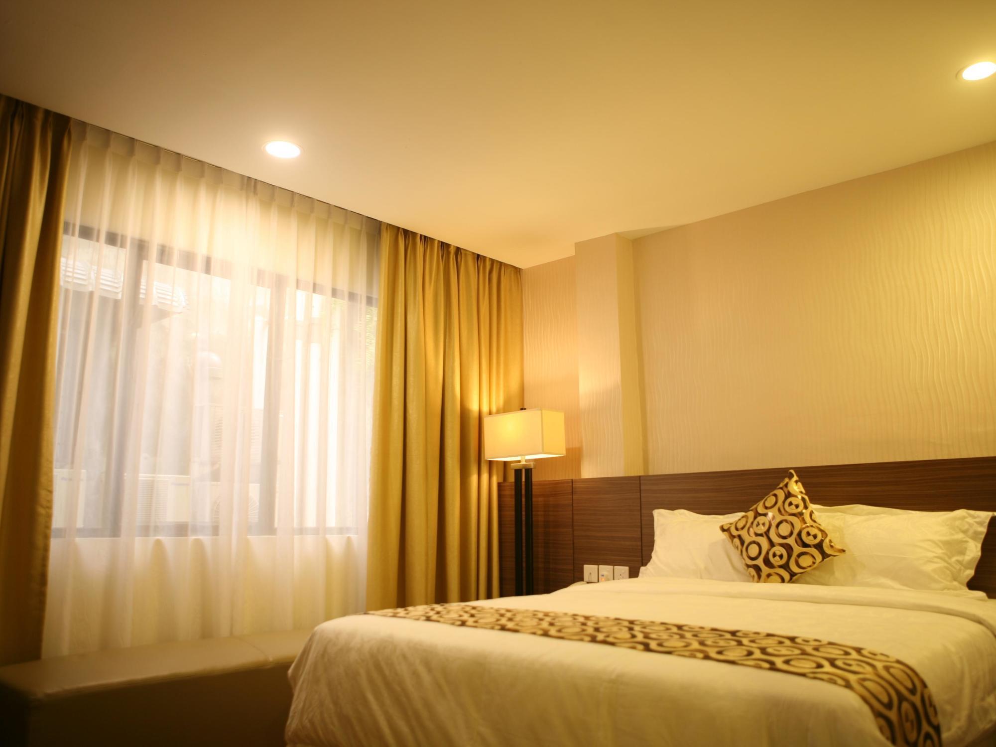 Hana Hotel Batam Екстер'єр фото