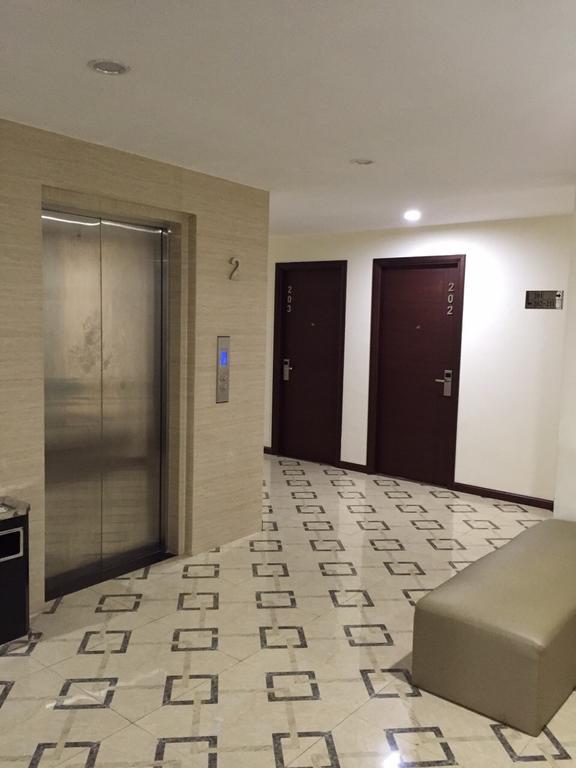 Hana Hotel Batam Екстер'єр фото