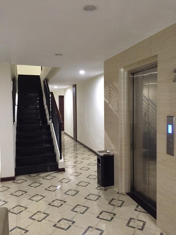 Hana Hotel Batam Екстер'єр фото